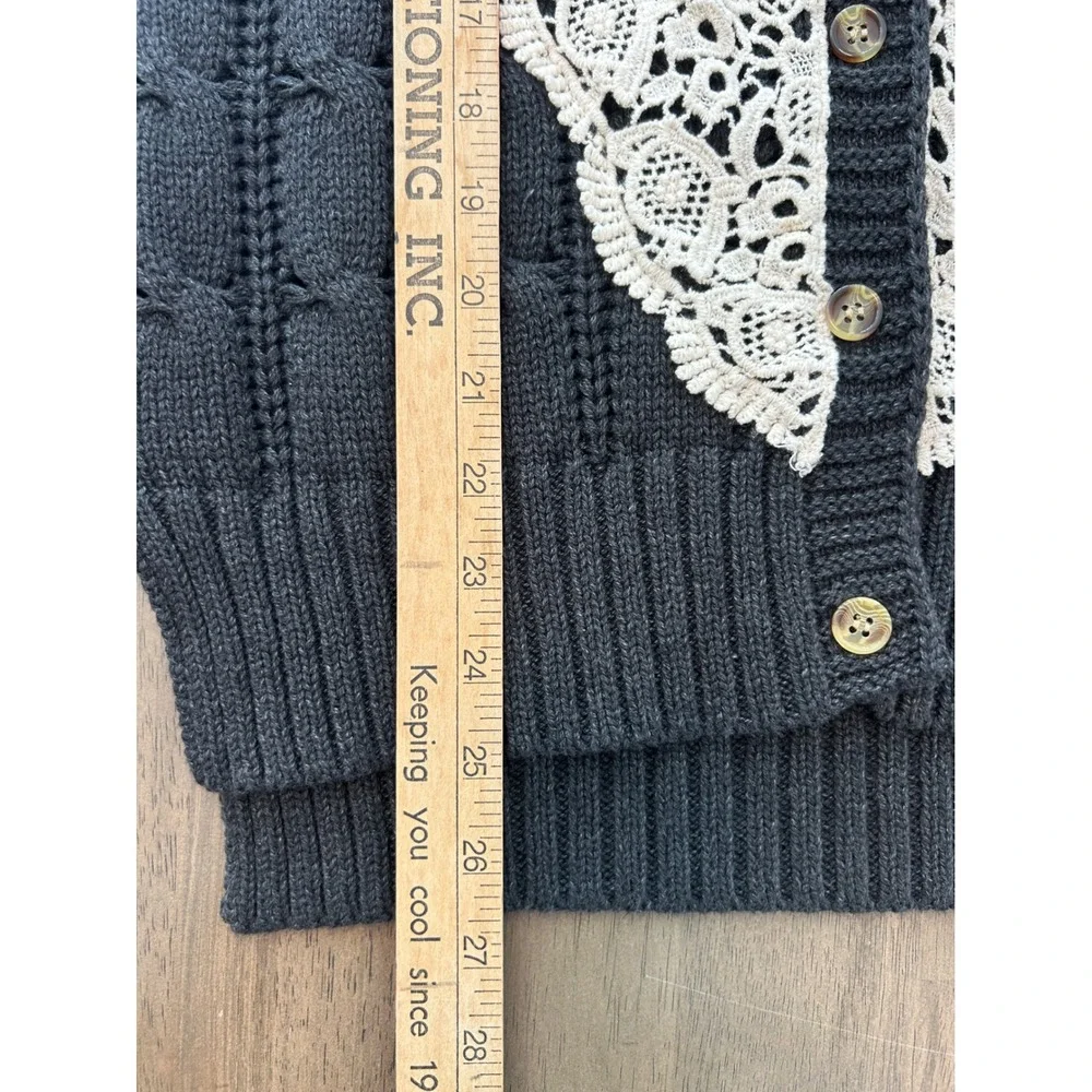 Finn & Clover Grey Cable Knit Cardigan Cream Crochet Lace Overlay Small SW1171
